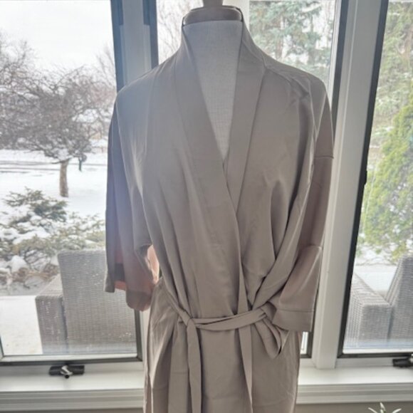Birdy Grey Other - Birdy Grey Taupe Bathrobe Size M/L NWT